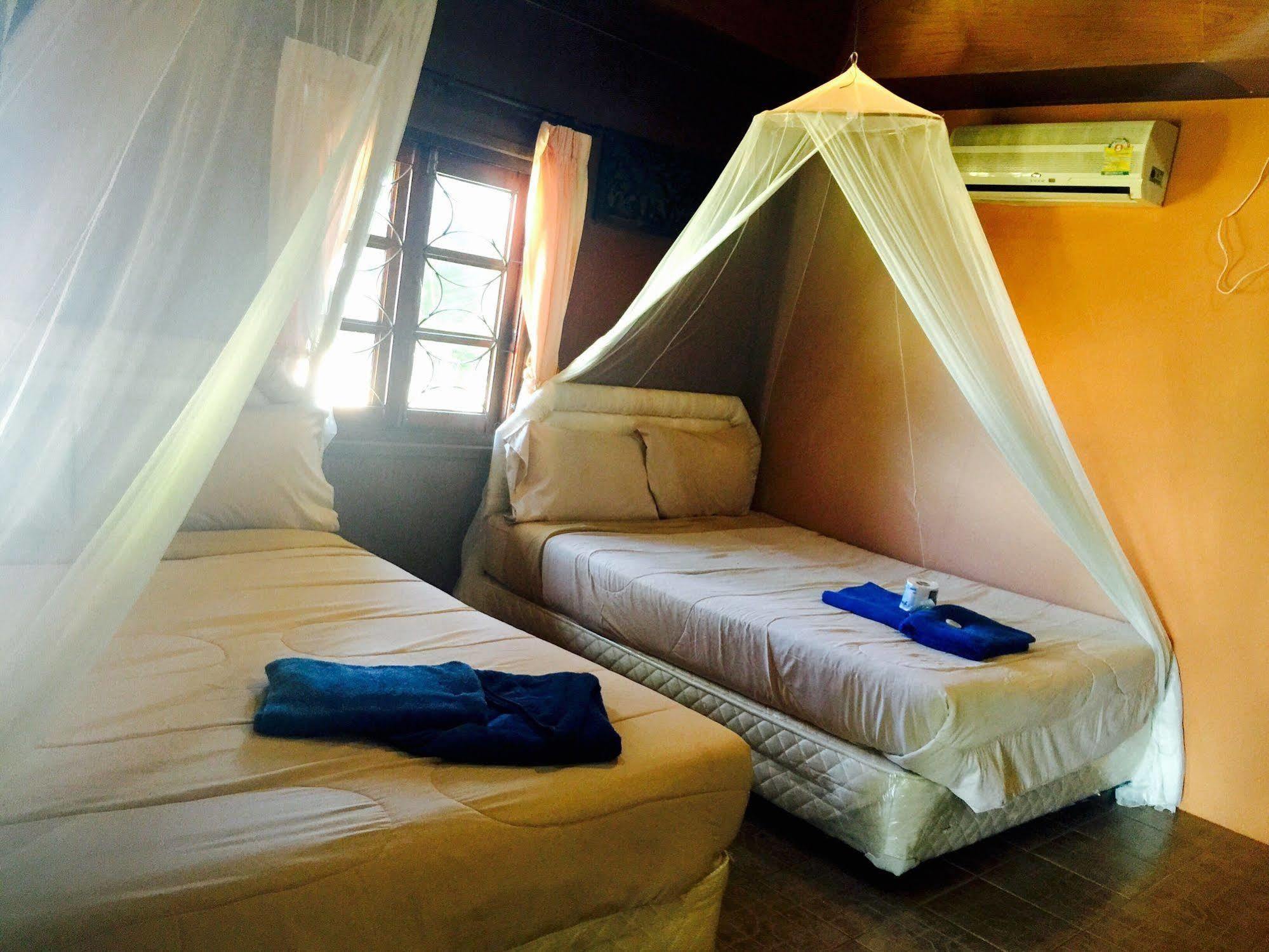 Lucky Resort Haad Yao Ngoại thất bức ảnh